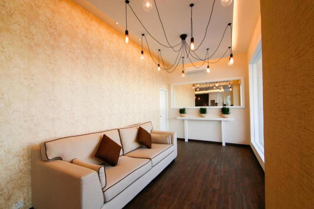 Art Hotel 2*
