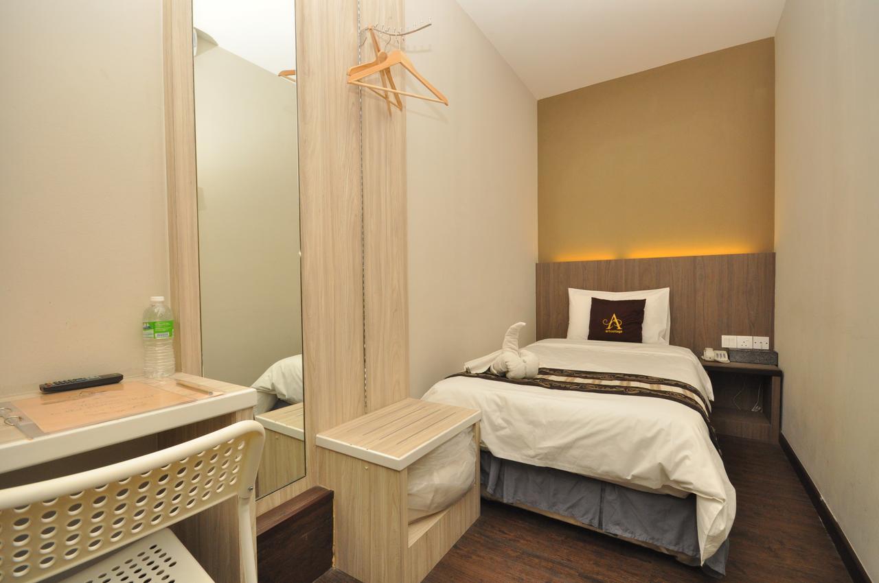 Art Hotel 2*